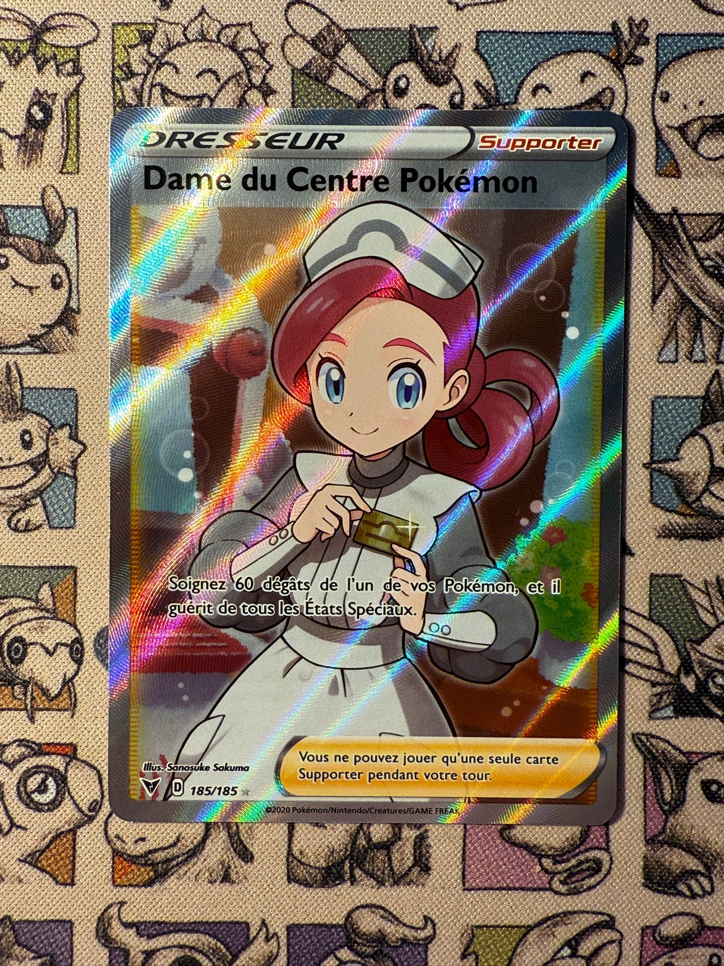 Dame du Centre Pokémon 185 Voltage éclatant